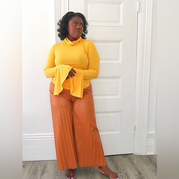 PU Brown Faux Leather Pleated Wide Leg Capri 3/4 Length Pants - Picture 2 of 5